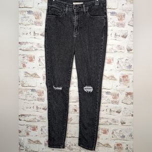 LEVI STRAUSS & Co.  721 high rise skinny jeans 28x30 distressed, worn